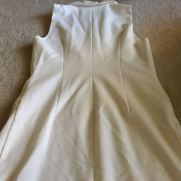 Gianni Bini Asymmetrical Crossover Snap Tux Blazer White Dress - Picture 8 of 10